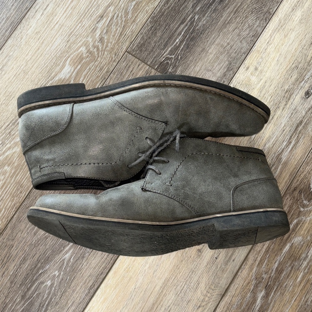 Sonoma Men's Gray Chukka Boots